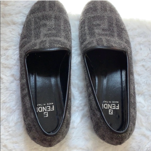 Fendi Women's Plaid Gray Slippers - Picture 2 of 6